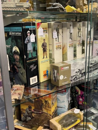 Hallowed Ground Militaria01
